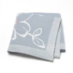 Flower Design Knitted Blanket Mimixiong