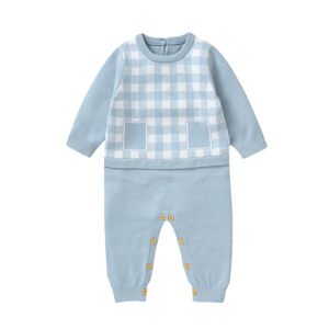 共享 H 您说： Mimixiong Baby Romper Patchwork Waffle Long Sleeve Knitted Footie Crown Ruffle Pink Baby Clothes帮我缩写优化成55个字符 ChatGPT 说： Mimixiong Baby Romper Patchwork Waffle Crown Ruffle Pink 您说： 什么意思 ChatGPT 说： 这句话是对“Mimixiong Baby Romper Patchwork Waffle Long Sleeve Knitted Footie Crown Ruffle Pink Baby Clothes”的缩写优化，意思是： Mimixiong婴儿连体衣，结合了拼接、华夫格织物、长袖、皇冠褶边，粉色款。 它保留了主要的描述性特征，但做了简化，字数控制在了55个字符以内。 您说： 帮我用英语将该产品再选个合适的标题顺便阐述一下产品的特征以及销售内容 ChatGPT 说： Based on the image provided, here's a revised title and description for the product in English: Title: "Mimixiong Baby Romper Pink Crown Ruffle Long Sleeve Knitted Footie" Product Features: Material: Soft knitted waffle fabric that provides comfort and warmth for babies. Design: Cute patchwork design with a crown ruffle detail on the neck, making it stylish and adorable for baby girls. Functionality: Long sleeves and footie design, perfect for keeping little ones warm and cozy during colder months. Color: Available in a soft and charming pink, ideal for baby girls. Sizes: Available in various baby sizes (59, 62, 68, 74). Age Range: Suitable for babies ranging from 0 to 12 months, with different size options for different ages. Sales Content: Available for bulk purchases with price discounts depending on quantity. Price per unit ranges from $7.03 to $5.93, based on order quantity (from 10 to 1000+ pieces). The product is made by a verified manufacturer with six years of experience, ensuring high-quality production. You can inquire about shipping details and bulk orders directly with the supplier for more information. Would you like me to help with anything else regarding this product? 您说： 帮我顺便翻译一下 ChatGPT 说： 当然，以下是翻译后的内容： 标题： "Mimixiong 婴儿连体衣 粉色皇冠褶边长袖针织足底衣" 产品特征： 材质：柔软的华夫格针织面料，提供舒适和温暖，适合婴儿穿着。 设计：可爱的拼接设计，颈部有皇冠褶边装饰，既时尚又可爱，适合小女孩。 功能性：长袖和足底设计，完美保持婴儿在寒冷季节的温暖与舒适。 颜色：柔和迷人的粉色，非常适合小女孩。 尺码：提供多种婴儿尺码（59, 62, 68, 74）。 适用年龄：适合0到12个月的婴儿，有不同尺码选项供不同年龄段选择。 销售内容： 提供批量购买，数量不同享有不同折扣。 单件价格根据购买数量从$7.03到$5.93不等（10件至1000+件）。 该产品由经验丰富的认证制造商生产，质量有保障。 可以直接联系供应商询问有关运输和批量订单的更多信息。 如果你需要进一步的帮助，随时告诉我！ 您说： 2024 Mimixiong Custom Clothes Newborn Bodysuit Knitted Tartan Pattern Long Sleeve Unisex Baby Jumpsuit