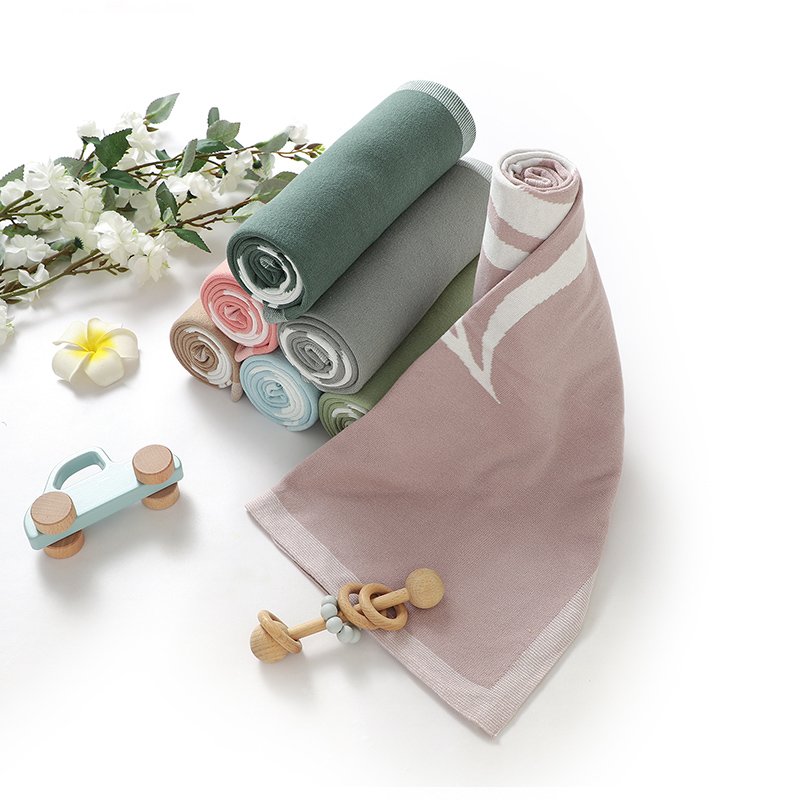 Baby Knitted Hand Pattern Swaddle  Fleece Throw Blanket Mimixiong