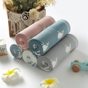 Cute Whale Pattern Knitted Baby Wrap Blanket Mimixiong