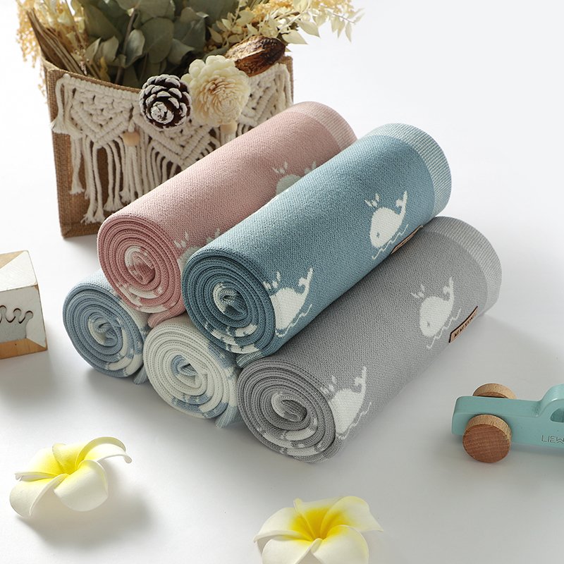 Cute Whale Pattern Knitted Baby Wrap Blanket Mimixiong