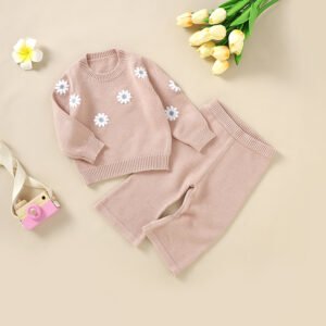 Soft Knitted Flower Pattern Baby Sweater & Pant Set Mimixiong