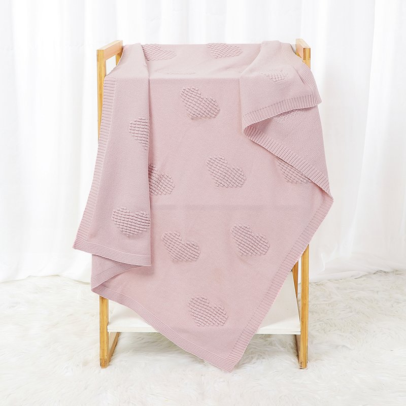 New Arrival Heart Patterned Knitted Baby Blanket Mimixiong