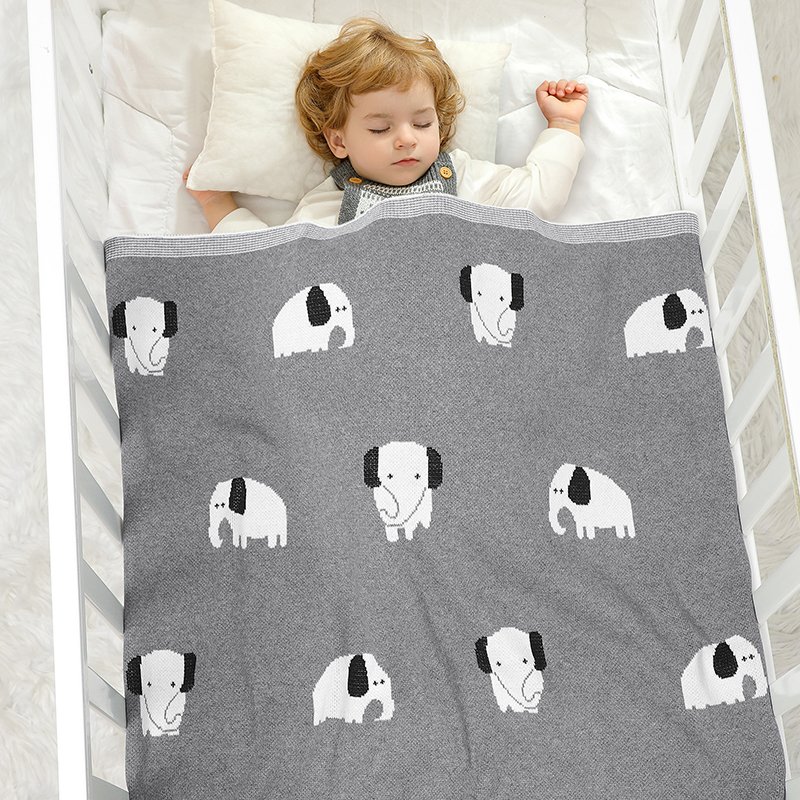 Elephant Pattern Cartoon Soft Touch Baby Knitted Blankets Mimixiong